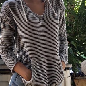 Billabong pullover hoodie